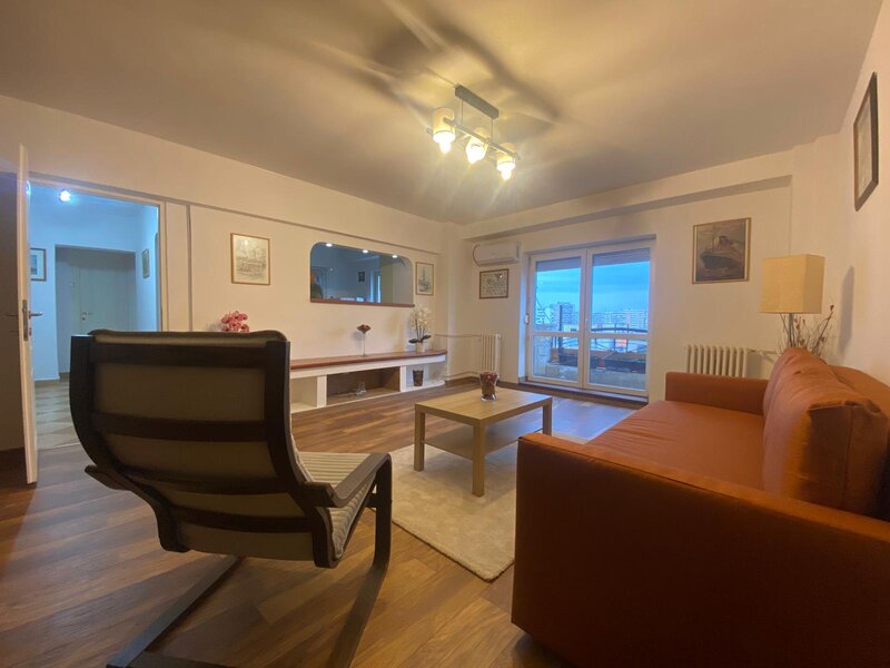 Piata Alba Iulia, Bd. Burebista